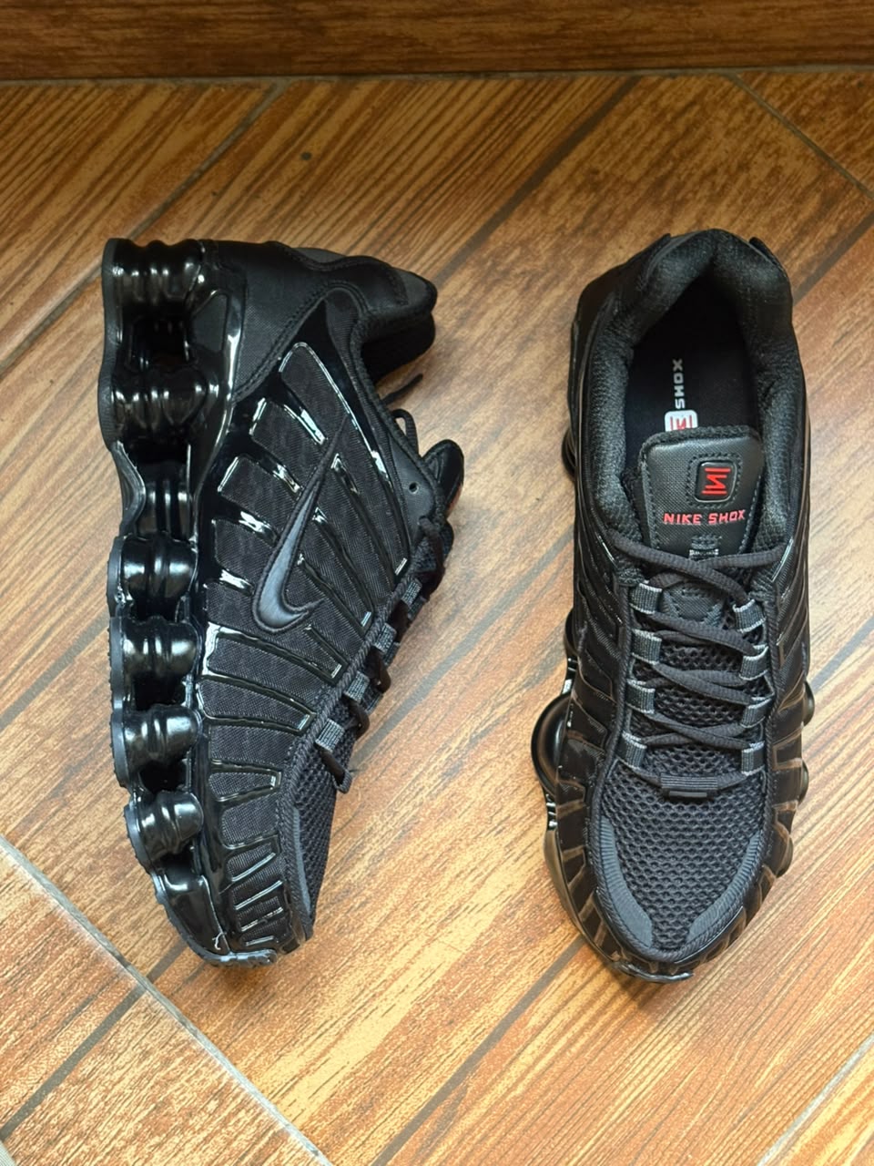 NIKE SHOX NEGRO