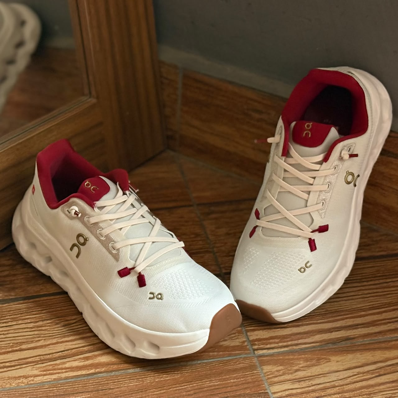 TENIS ON CLOUDTILT PEARL IVORY